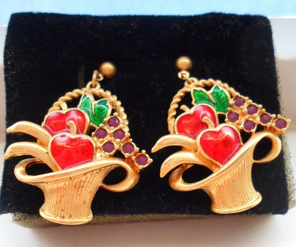 AVON Oorbellen in de vorm van fruitmand. Goldplated., Overige materialen, Hangers, Nieuw, Ophalen of Verzenden