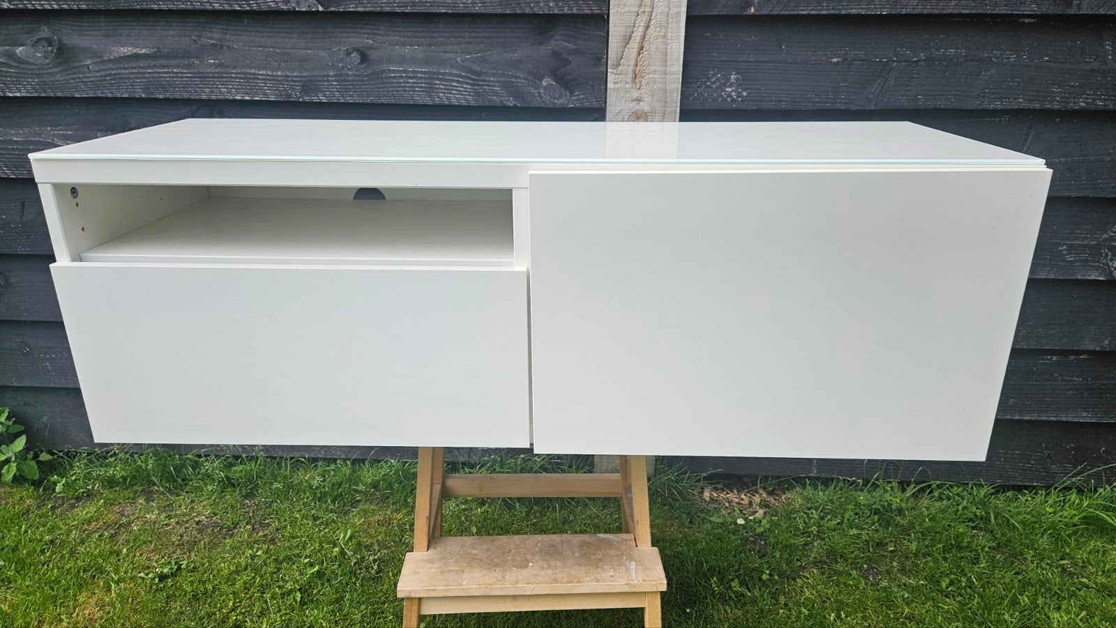Ikea Besta TV-meubel met glasplaat, Ophalen, Gebruikt, 100 tot 150 cm, Glas