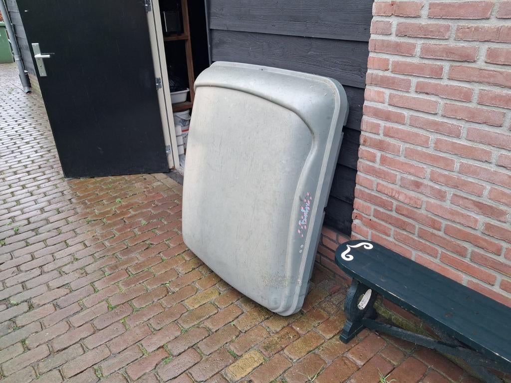 Funbox dakkoffer ~120x100x35 cm / 325L, Ophalen, Gebruikt