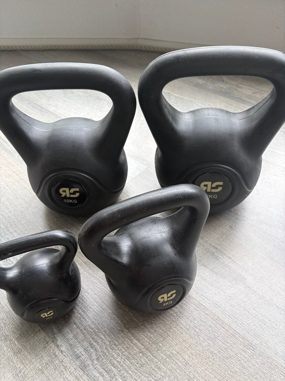 Kettlebell set 2, 4, 10 en 12 kg, Ophalen, Gebruikt, Armen, Kettlebell