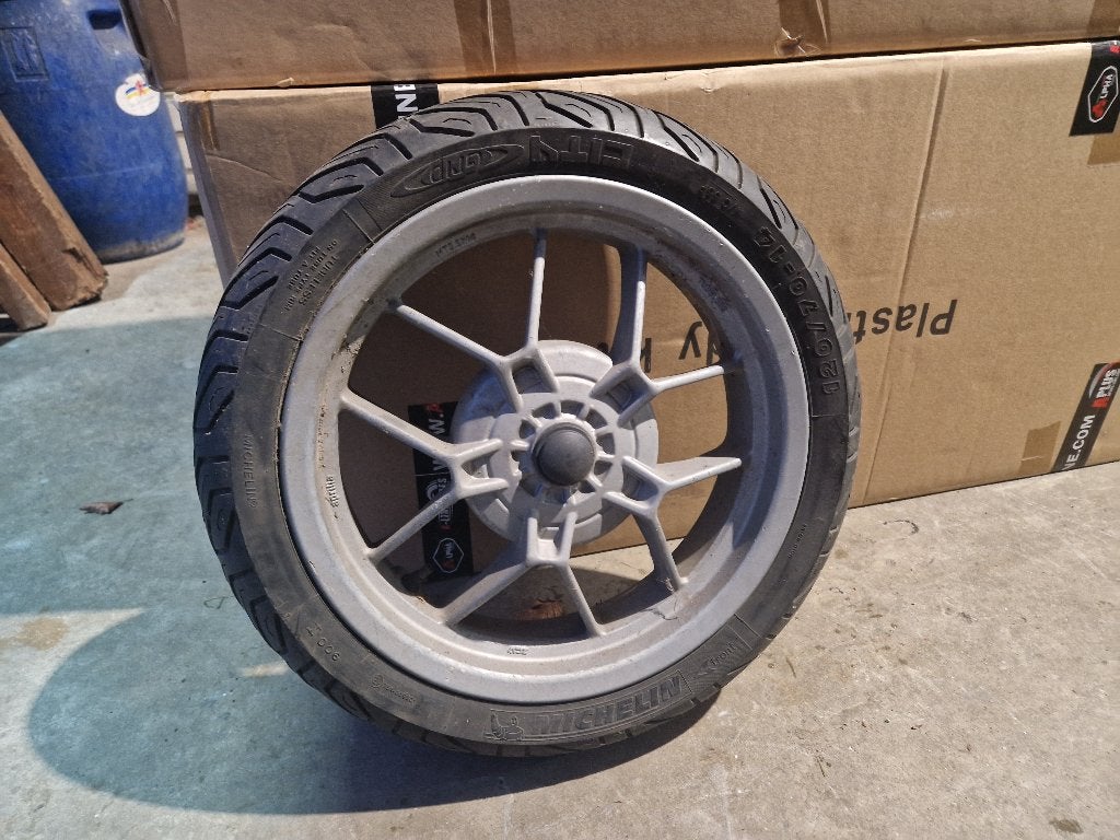 achterwiel - achtervelg aprilia sportcity 120-70-14, Ophalen, Gebruikt, Overige typen, Aprilia