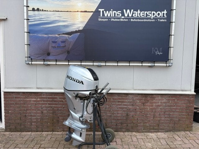 Honda 60 PK langstaart met trim 4 takt, Watersport en Boten, Gebruikt, Overige brandstoffen, Buitenboordmotor