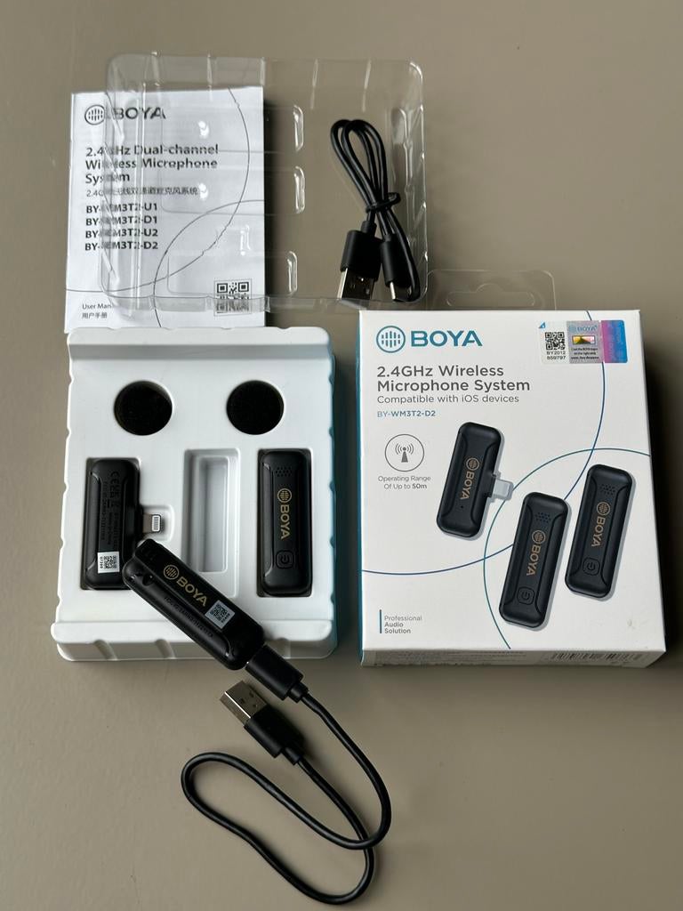 Boya draadloze clip on - dasspeld 2 microfoon set voor IOS, Ophalen of Verzenden, Zo goed als nieuw, Overige typen