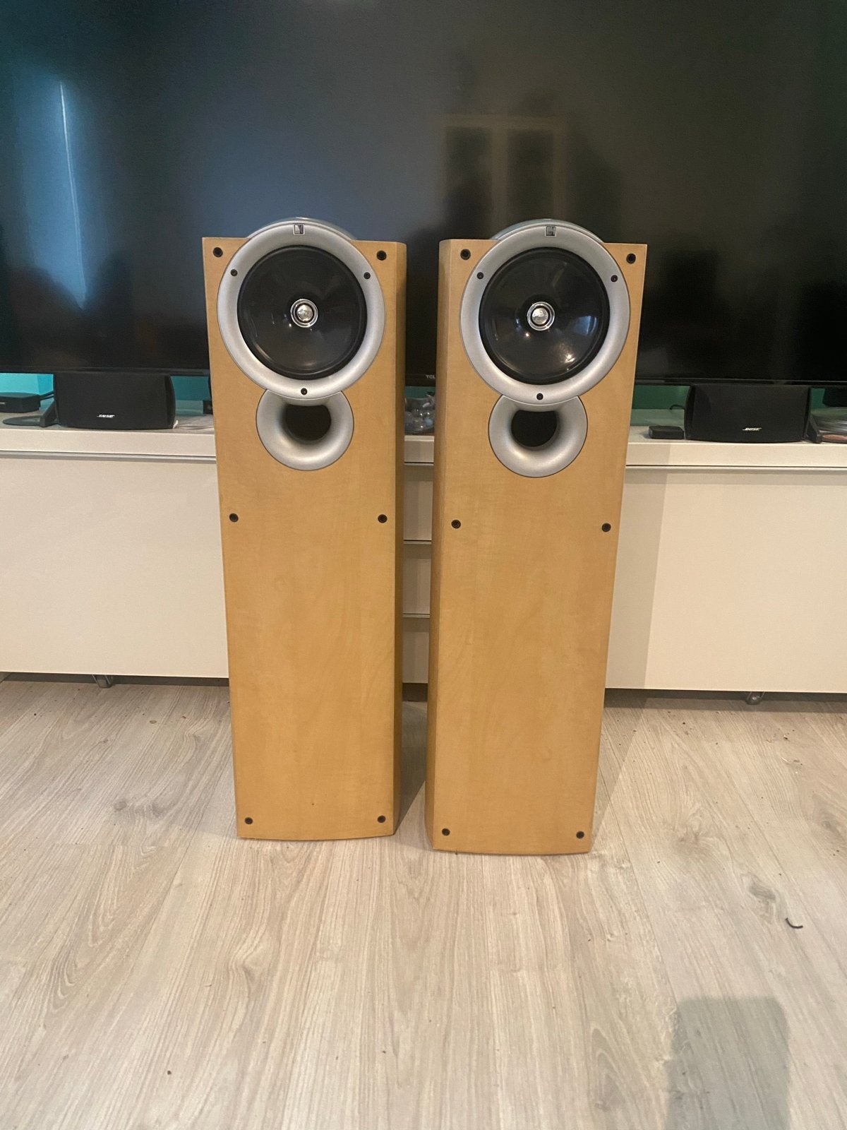 KEF Q3Vloerstaande Luidsprekers -  goedeStaat, Ophalen, Vloerstaande luidspreker, 120 tot 150 watt, Zo goed als nieuw
