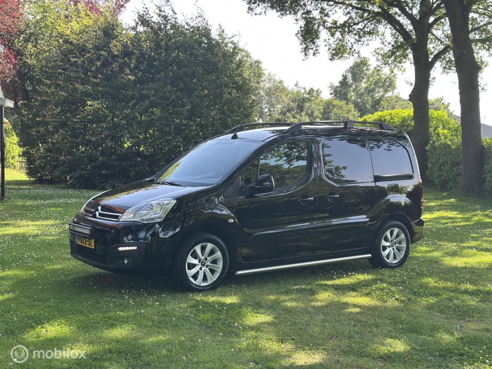 Citroen Berlingo 1.6 BlueHDI 100 Club 2x schuif climate navi, Voorwielaandrijving, Stof, 4 cilinders, Citroën