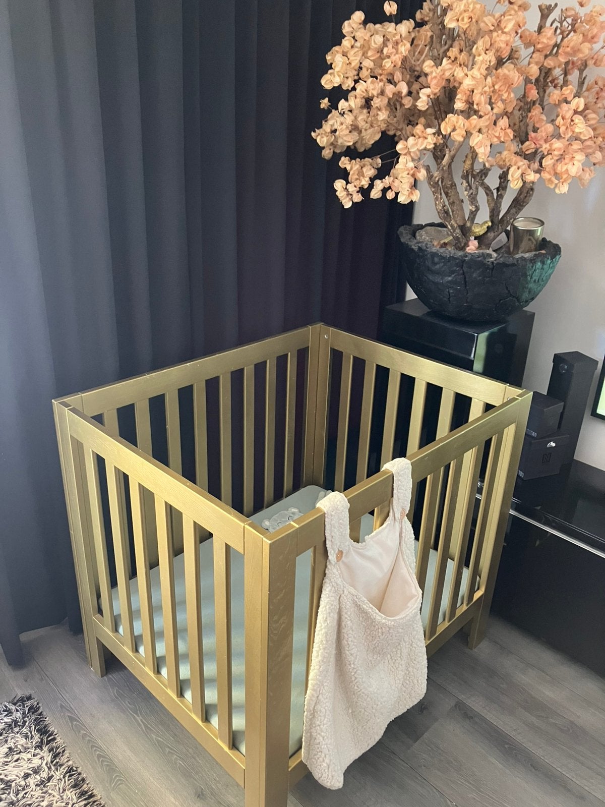 Gouden Baby Box Bart, Ophalen, Gebruikt, Rechthoekig, In hoogte verstelbaar