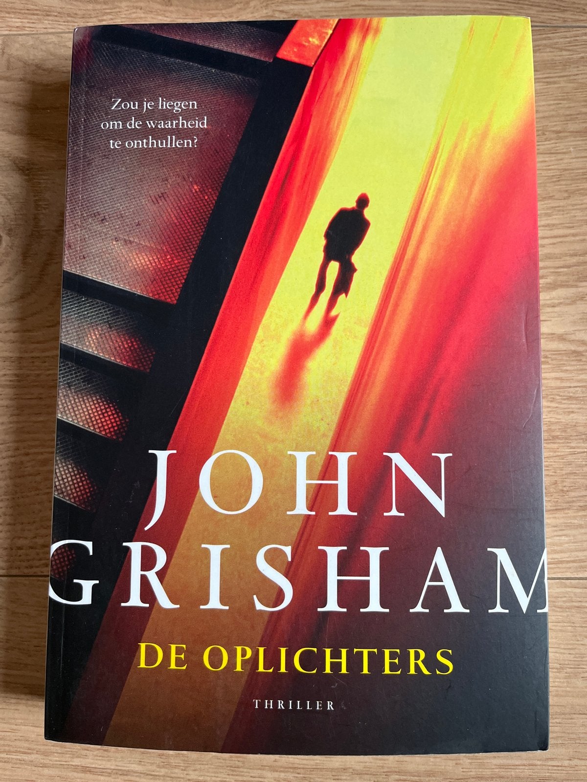 John Grisham - De Oplichters (Thriller), Ophalen of Verzenden, Gelezen, Wereld overig