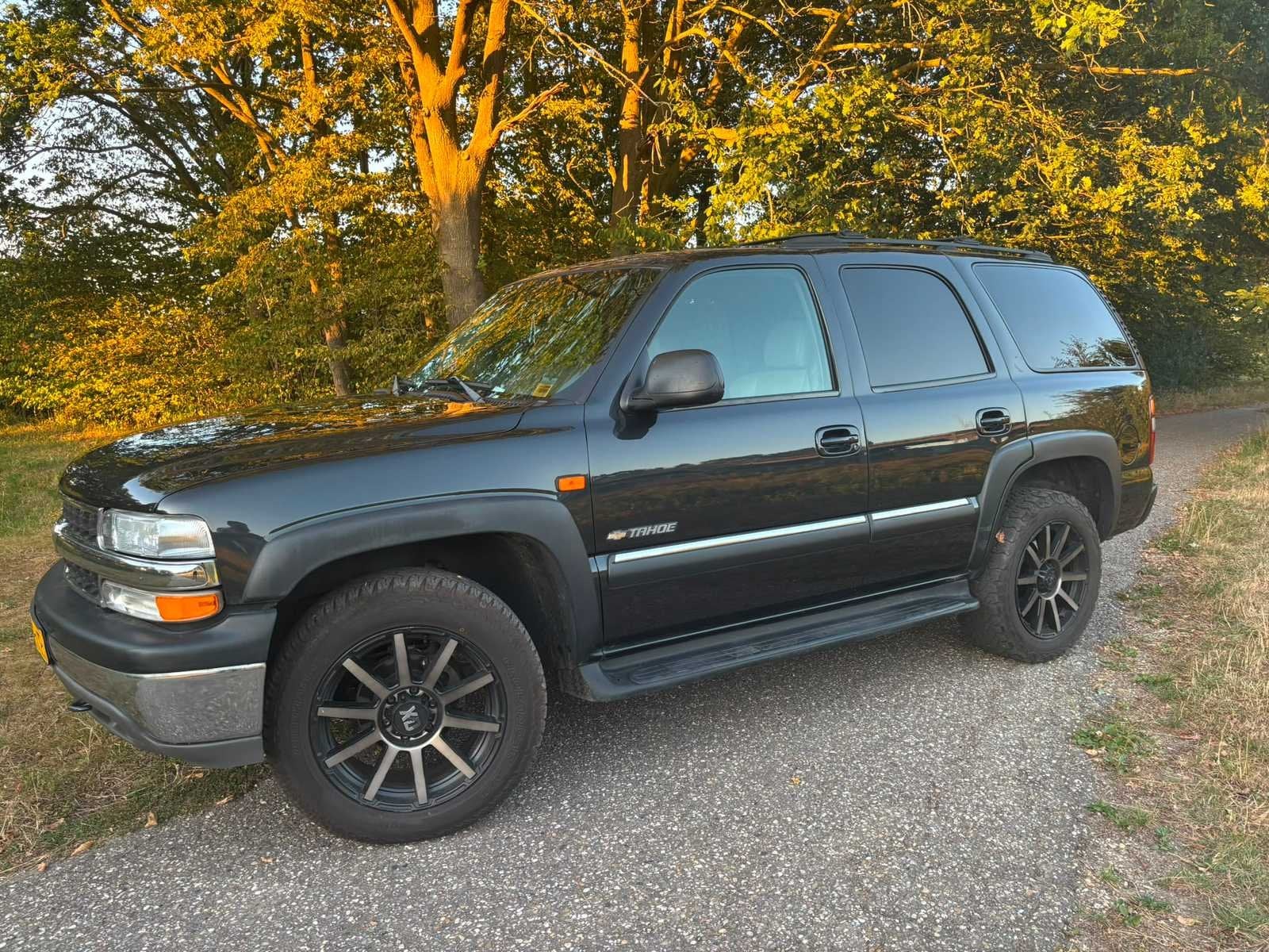 2002 Chevrolet USA Tahoe 5.3 V8 LT Luxe VanCar, Auto's, Gebruikt, Origineel Nederlands, 2402 kg, Zilver of Grijs
