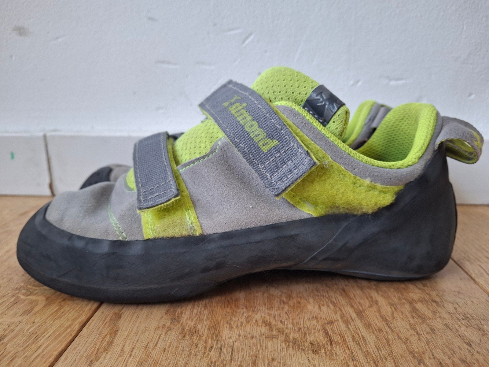 Simond  Klimschoenen klimslofjes - Maat 39, Ophalen of Verzenden, Gebruikt, Klimsportschoenen