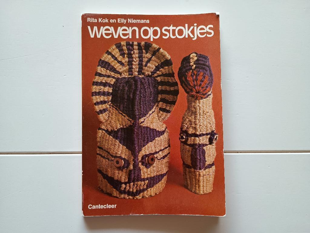 Boek "Weven op Stokjes" Rita Kok en Elly Niemans, Boeken, Hobby en Vrije tijd, Gelezen, Overige onderwerpen, Ophalen of Verzenden