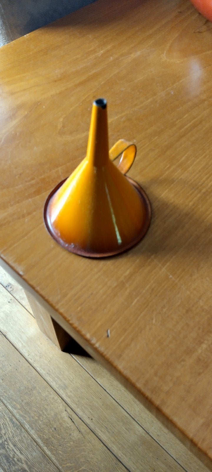 rood oranje trechter, Ophalen of Verzenden