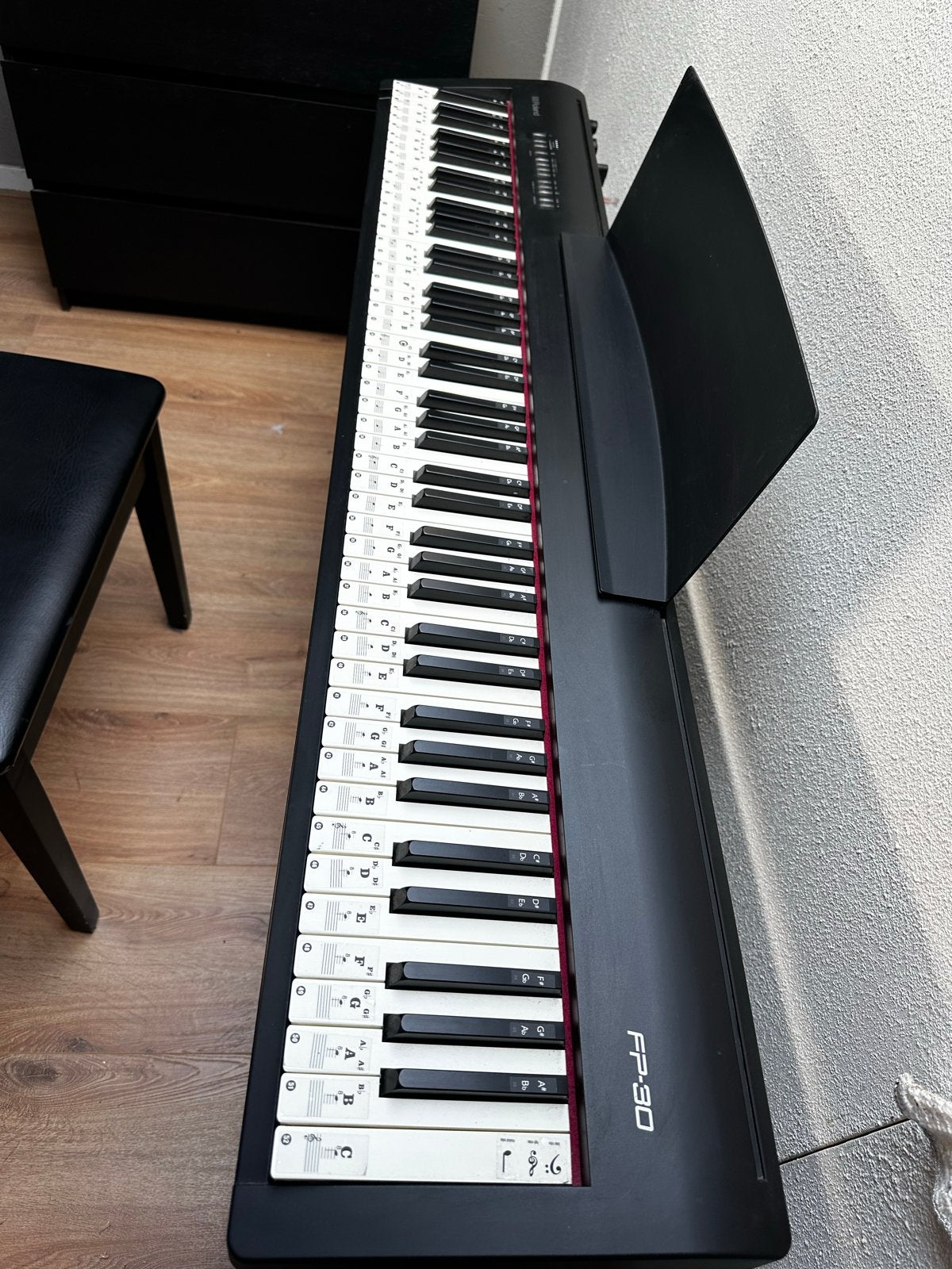 Foto 4 van Roland FP-30 Digitale Piano met Standaard en Bankje