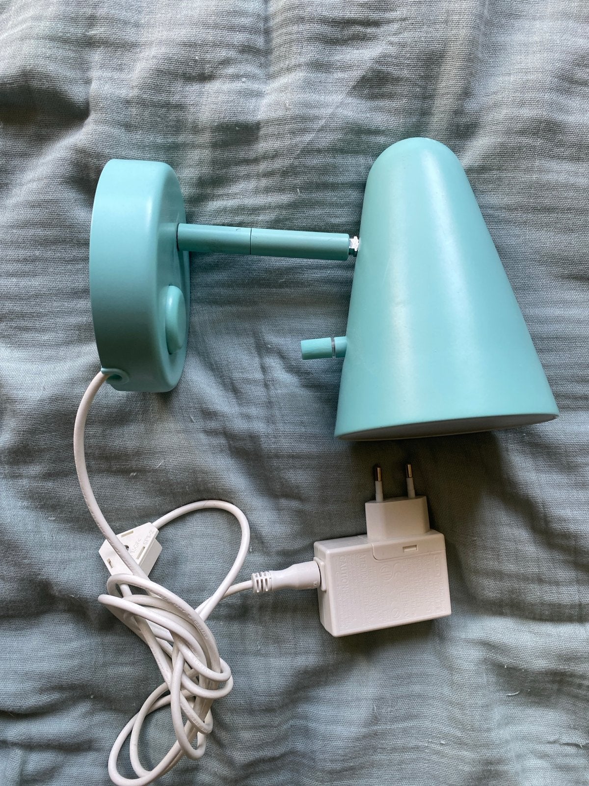 IKEA Fubbla LED wandlamp - Mintgroen, Bedlamp, IKEA, Overige fittingen, Ophalen of Verzenden
