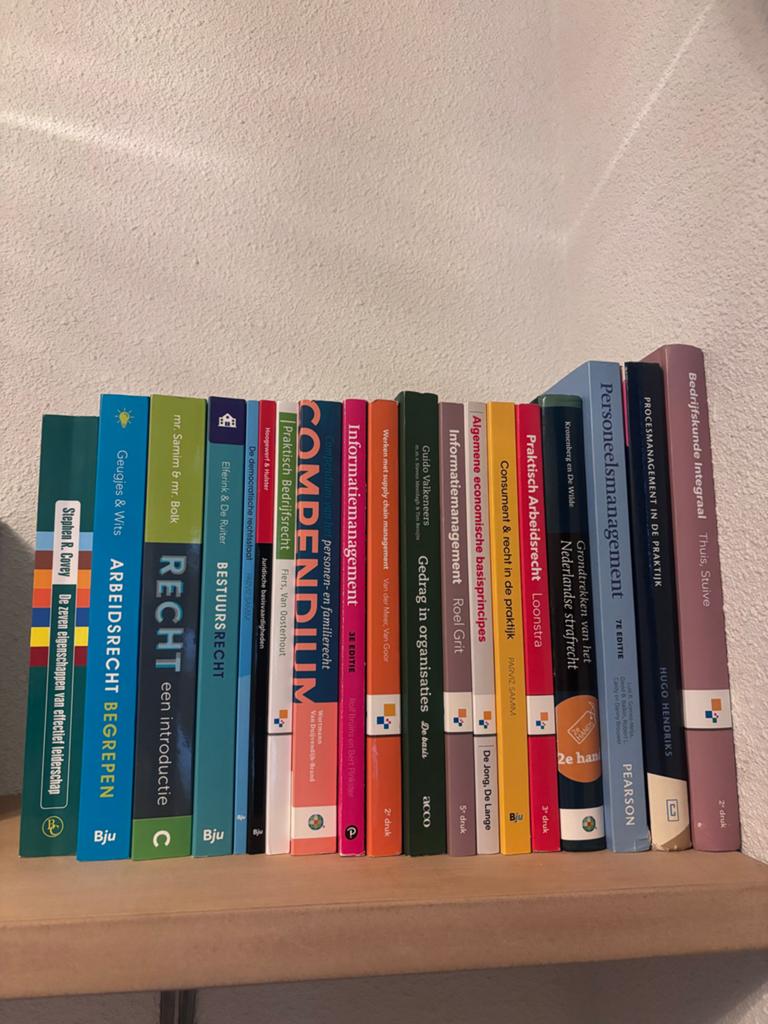 Diverse studieboeken HBO- Recht, Bedrijfskunde, Boeken, Partijen en Verzamelingen, Ophalen of Verzenden, Zo goed als nieuw, School, Studie en Wetenschap