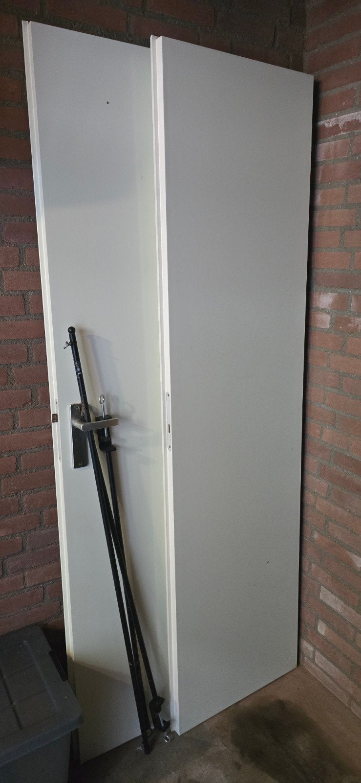 Deuren: 2 zwarte IKEA PAX en 2 brandvertragende binnendeuren, Ophalen, Gebruikt, 80 tot 100 cm, Binnendeur