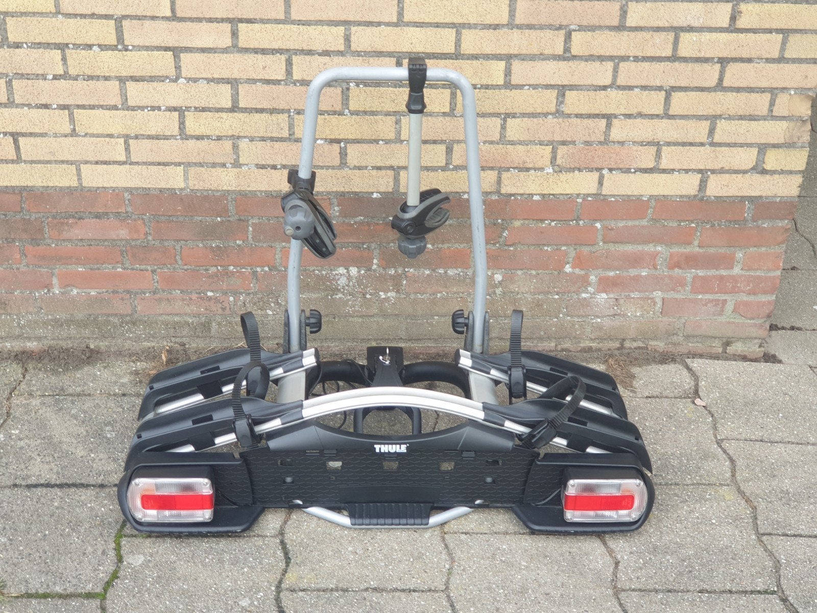 Fietsendrager Thule Voor 2 fietsen Kantelbaar, Ophalen, Brede banden, Zo goed als nieuw, 2 fietsen