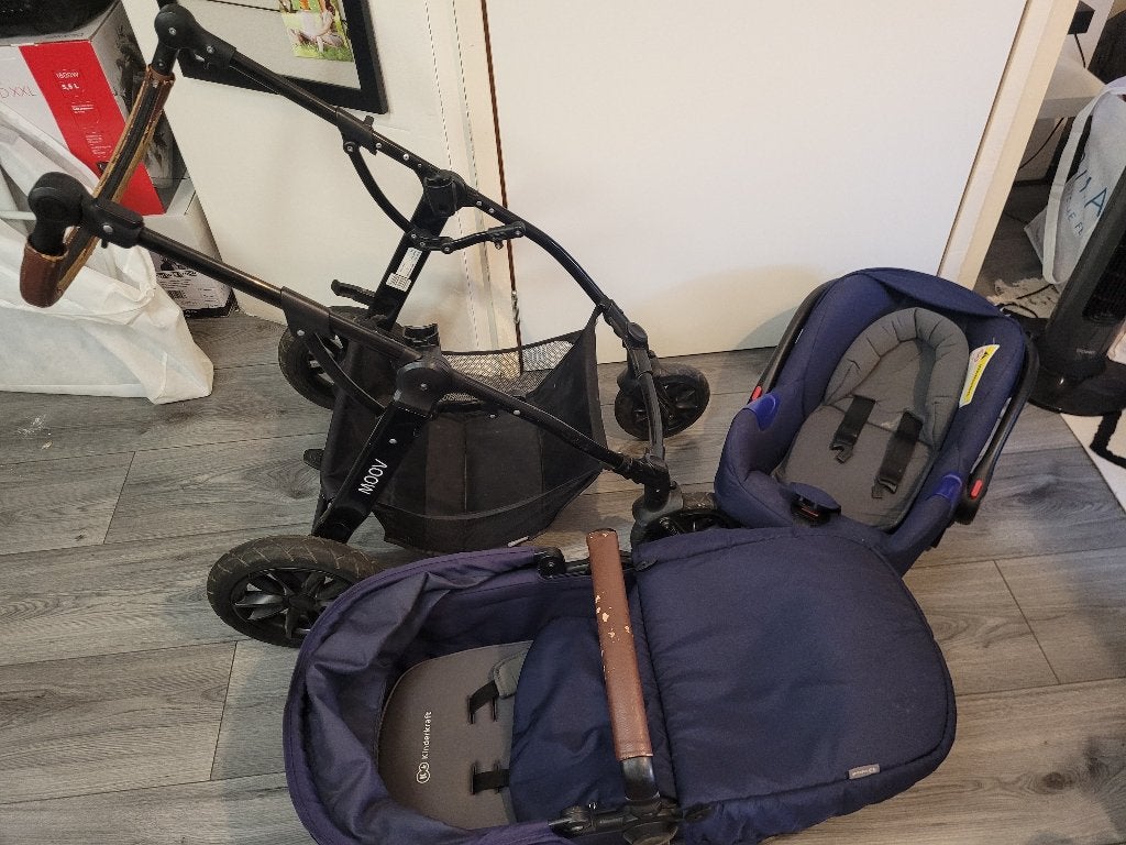 Kinderwagen MOOV 3 in 1 Incl. Autostoel, Gebruikt, Met autostoeltje, Ophalen, Kinderwagen