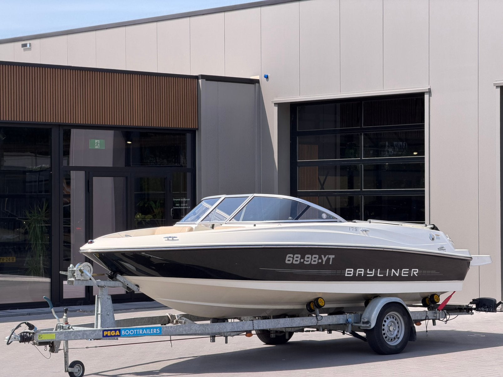 Bayliner 175 Bowrider bj 2012 incl Pega V-Liner bj 2016, Ophalen, Gebruikt, Binnenboordmotor, Viertaktmotor