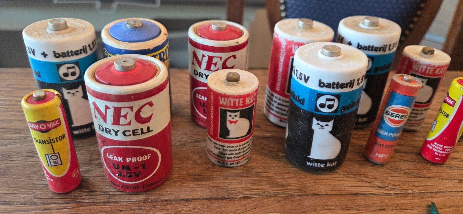 Vintage batterijen: Witte Kat, NEC, Berec - Collectors items, Verzenden, Gebruikt