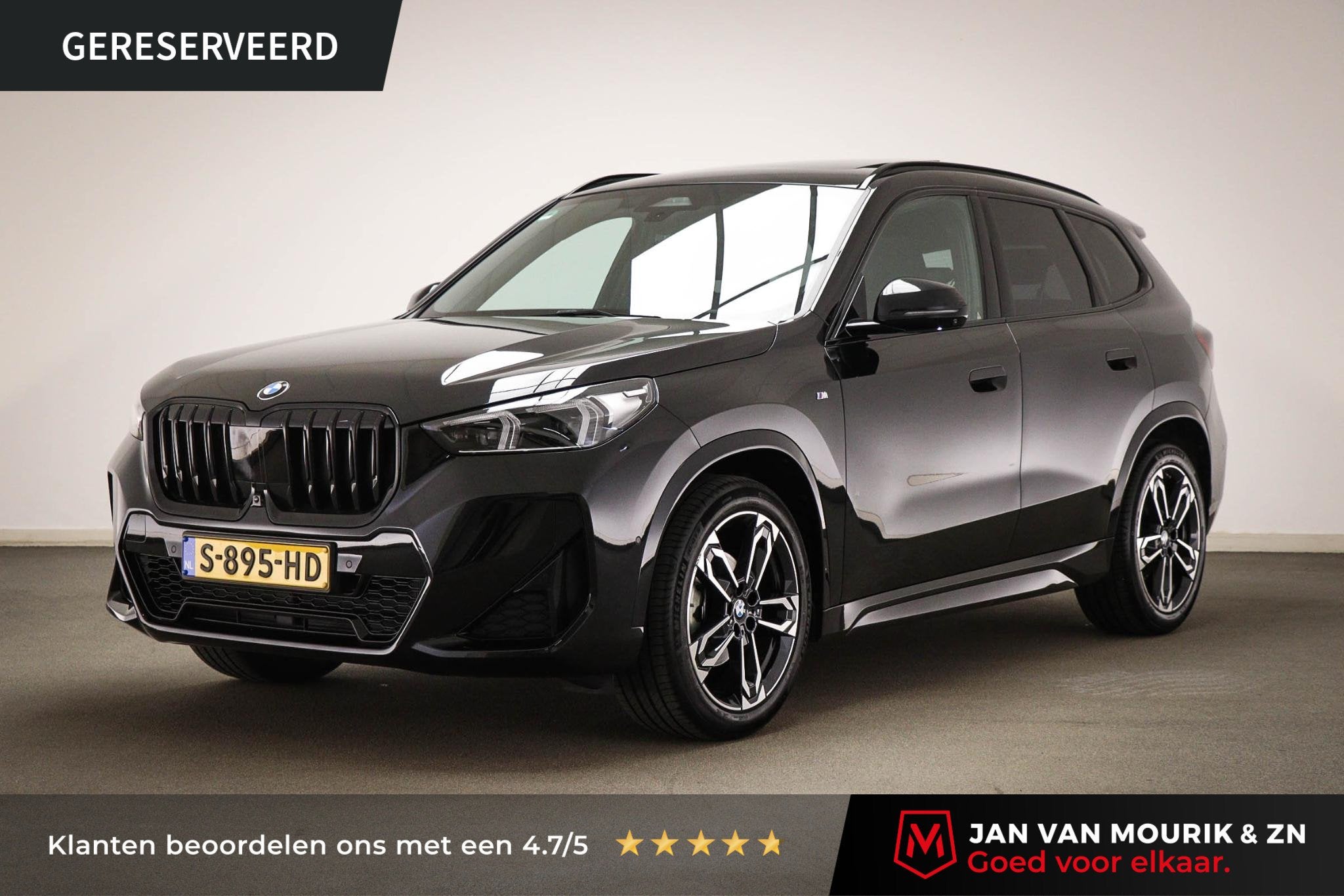 BMW X1 sDrive18i M-Sport | PANORAMADAK | HEAD UP | MASSAGE |, Auto's, BMW, 136 pk, Gebruikt, Met garantie (alle), Zwart
