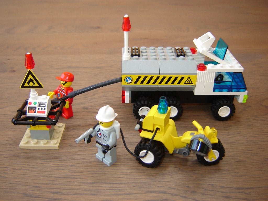 LEGO LEGOLAND FUEL TRUCK 6459 !!!!, Lego, Ophalen of Verzenden, LEGOLAND, Complete set