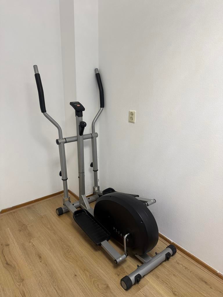 Fitnessapparatuur, Ophalen, Zo goed als nieuw, Metaal, Crosstrainer