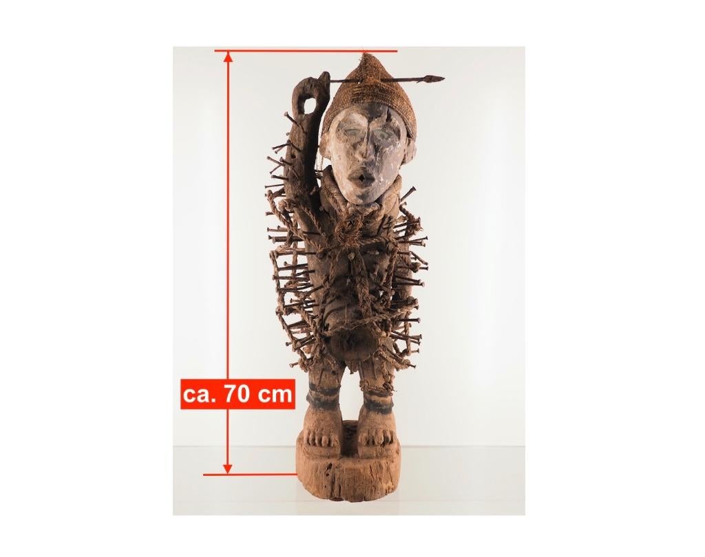 70cm Groot uniek Nkisi krachtbeeld Congo  (260510-02), Antiek en Kunst, Ophalen of Verzenden