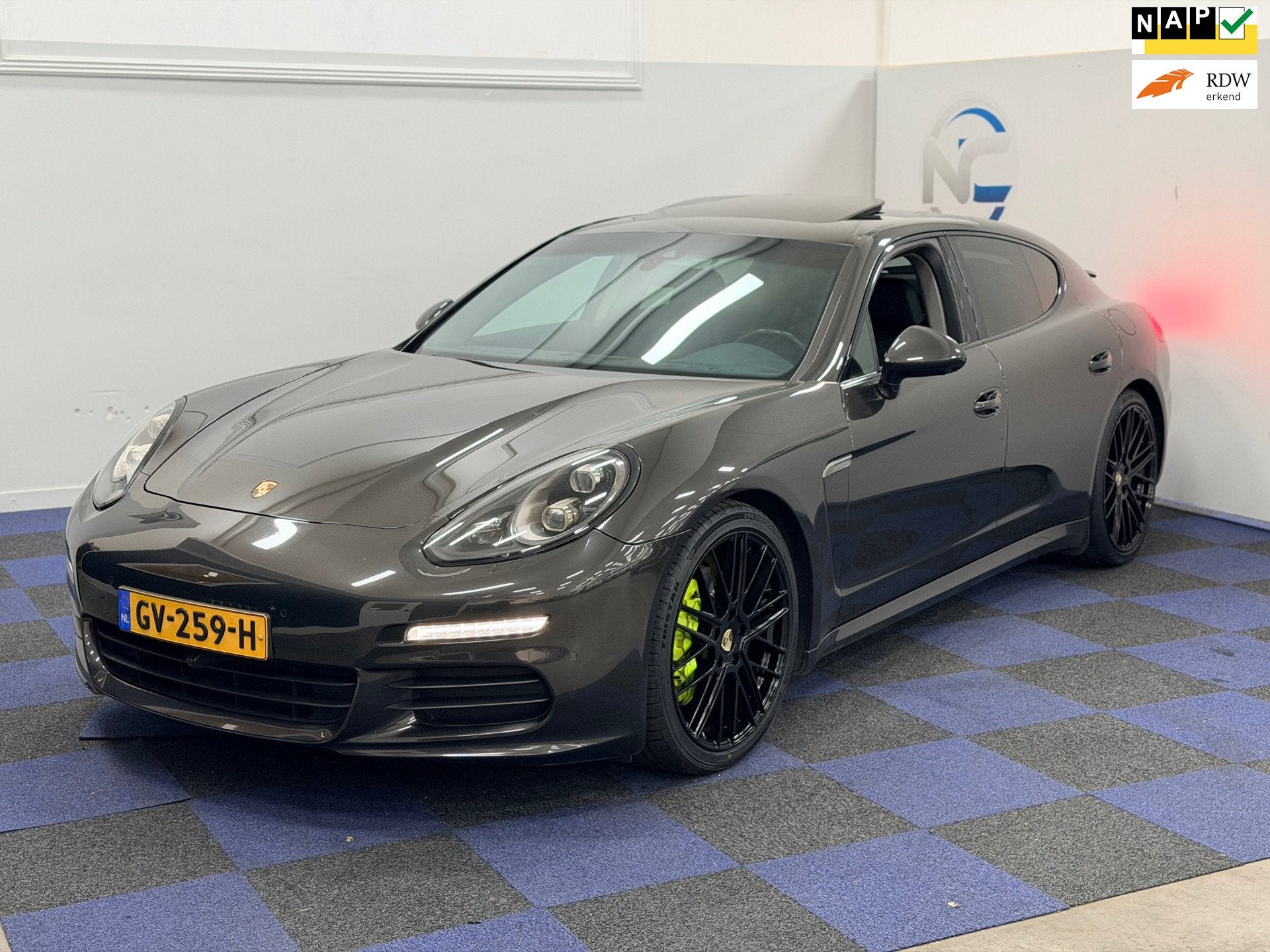 Porsche Panamera 3.0 S E-Hybrid / DEALER ONDERHOUDEN / NAP /, Automaat, Dealer onderhouden, Achterwielaandrijving, Gebruikt