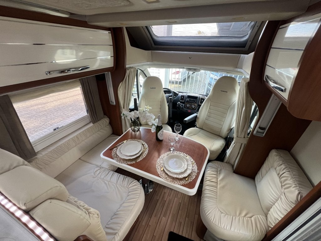 Mobilvetta Kea 63 P QUEENSBED + HEFBED MAXXFAN CAMERA, Overige merken, Fiat, 7 tot 8 meter, Bedrijf