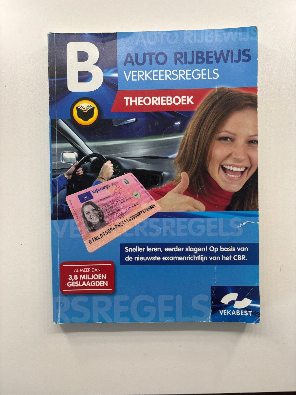 Theorieboek Auto Rijbewijs B Verkeersregels VekaBest, Ophalen, Zo goed als nieuw