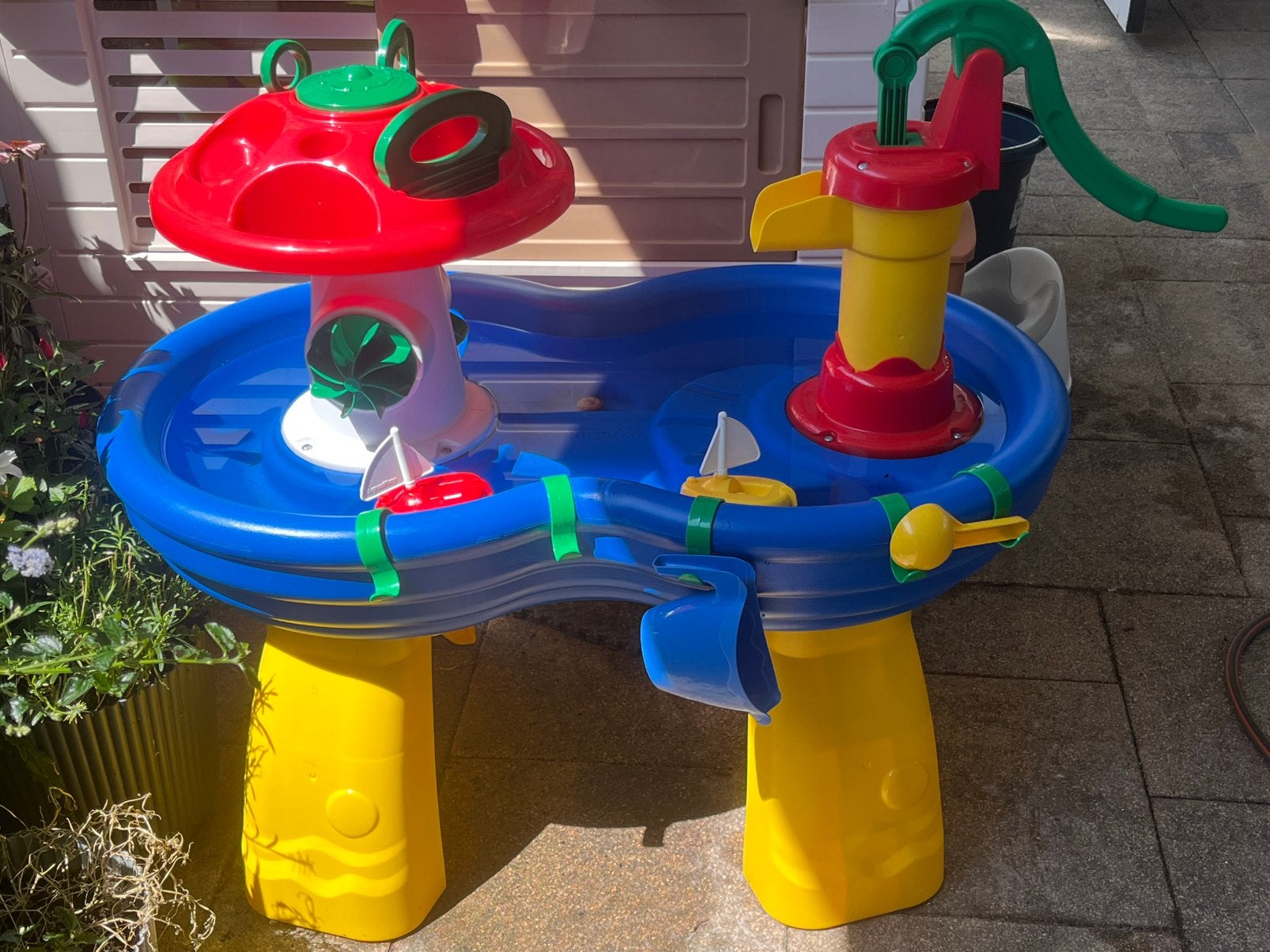 Watertafel, Ophalen, Zo goed als nieuw
