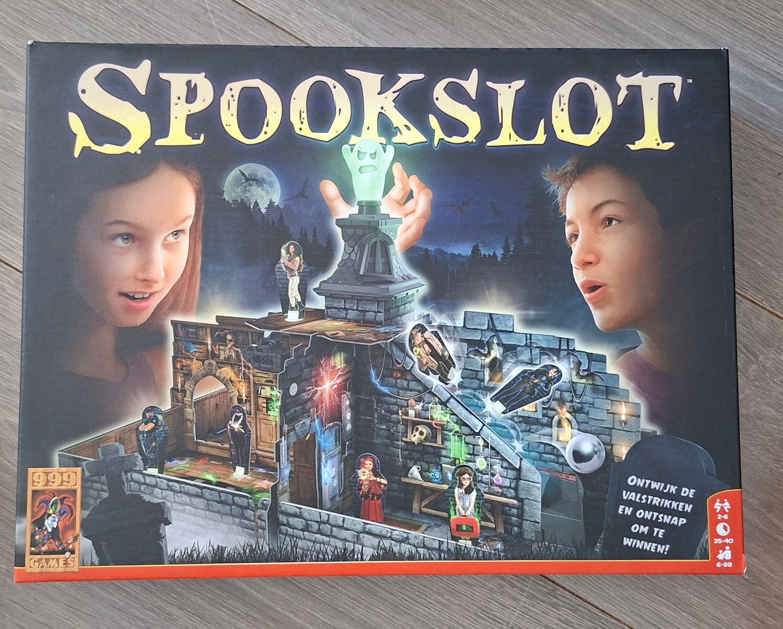 Spookslot Bordspel - Ontsnap aan de Valstrikken!, Drie of vier spelers, Ophalen of Verzenden, Gebruikt, 999 Games