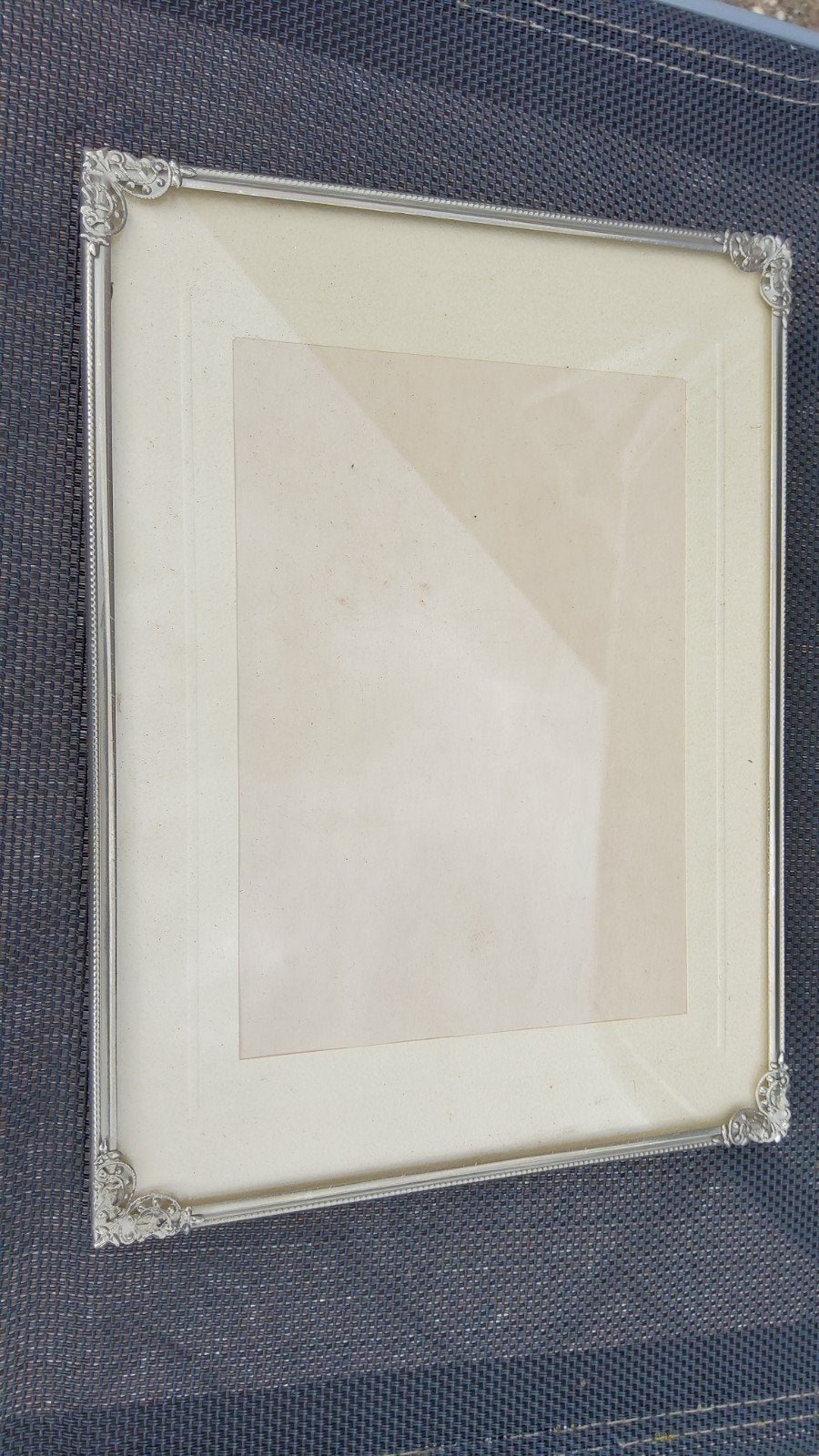 Antiek groot zilver kleur fotolijstje bewerkte rand en hoeke, Ophalen of Verzenden