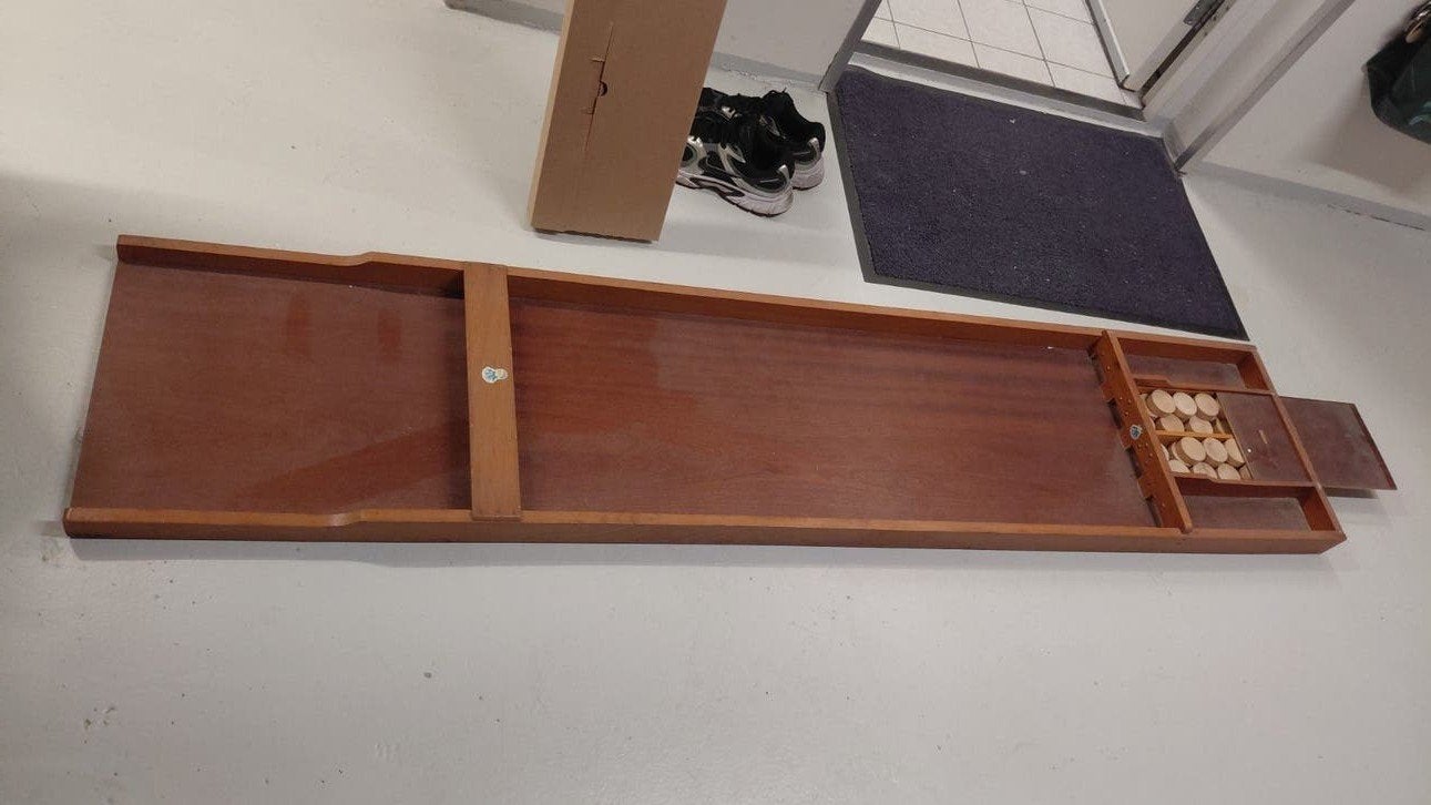 Vintage houten sjoelbak met sjoelschijven, Vijf spelers of meer, Ophalen, Gebruikt