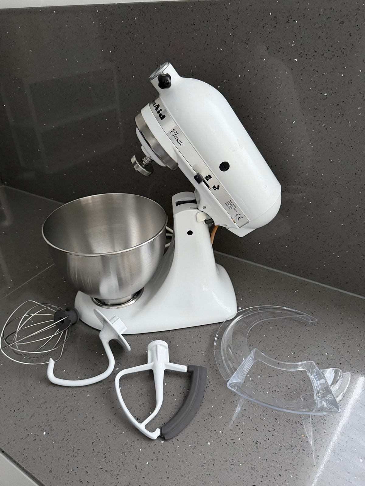 KitchenAid Classic keukenmixer met accessoires, Ophalen of Verzenden, Zo goed als nieuw, Vaatwasserbestendig, 3 snelheden of meer