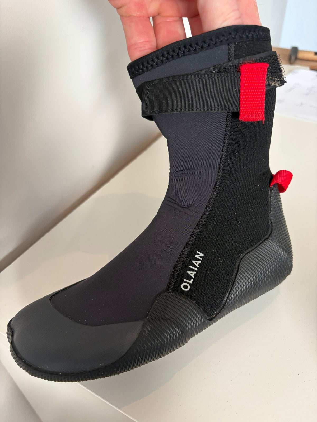 Olaian Neopreen Surfschoenen 3mm - Maat 29-30, Watersport en Boten, Watersportkleding, Ophalen of Verzenden, Zo goed als nieuw