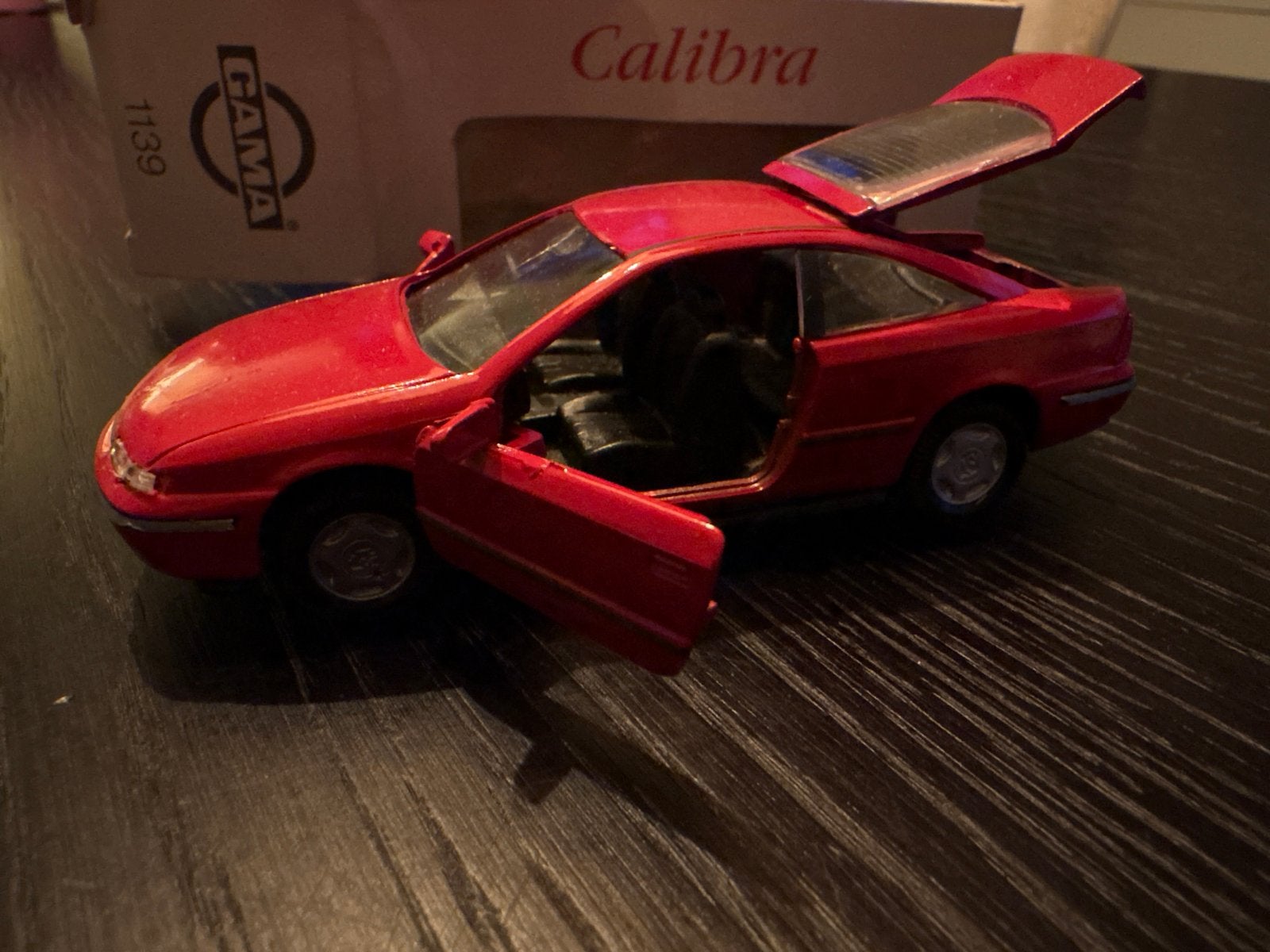 Gama Vauxhall Calibra 1:43 - Rood modelauto, Ophalen of Verzenden, Nieuw, Auto, Gama