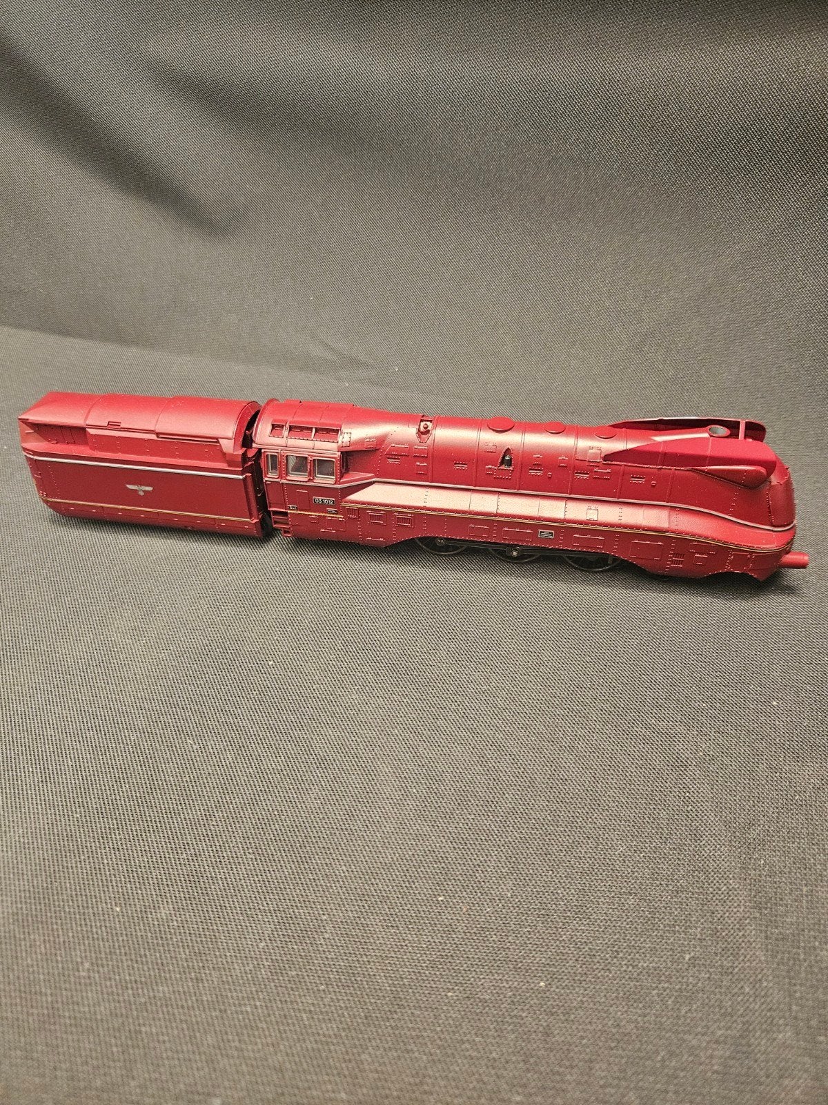 Märklin Locomotief Rood - Zo goed als nieuw, Hobby en Vrije tijd, Modeltreinen | H0, Zo goed als nieuw, Locomotief, Wisselstroom
