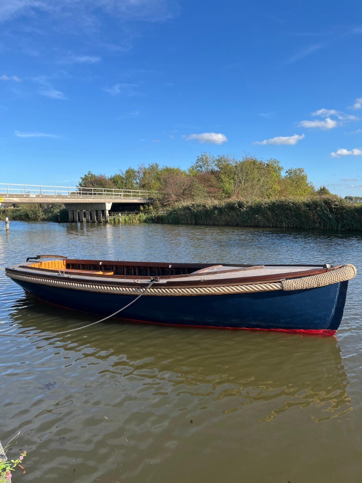 Nette Houten Sloep 7.6M met Tandemas Trailer, Watersport en Boten, Ophalen of Verzenden, Gebruikt, Hout, Afdekzeil