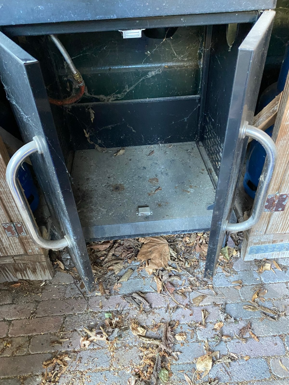 Gebruikte BBQ met opslagruimte, Tuin en Terras, Ophalen, Gebruikt