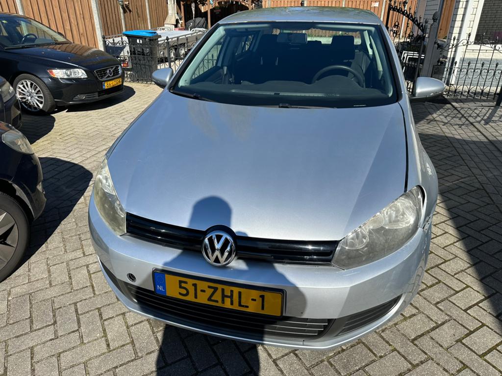 Volkswagen Golf 1.6 TDI 77KW 2013 Grijs, Auto's, Volkswagen, Voorwielaandrijving, Euro 5, Stof, 4 cilinders