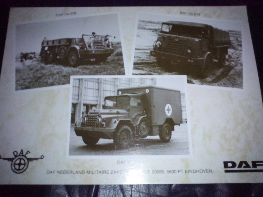 Militaire DAF YA328, YA314, YA126 Ambulance brochure folder, Ophalen of Verzenden, Overige merken