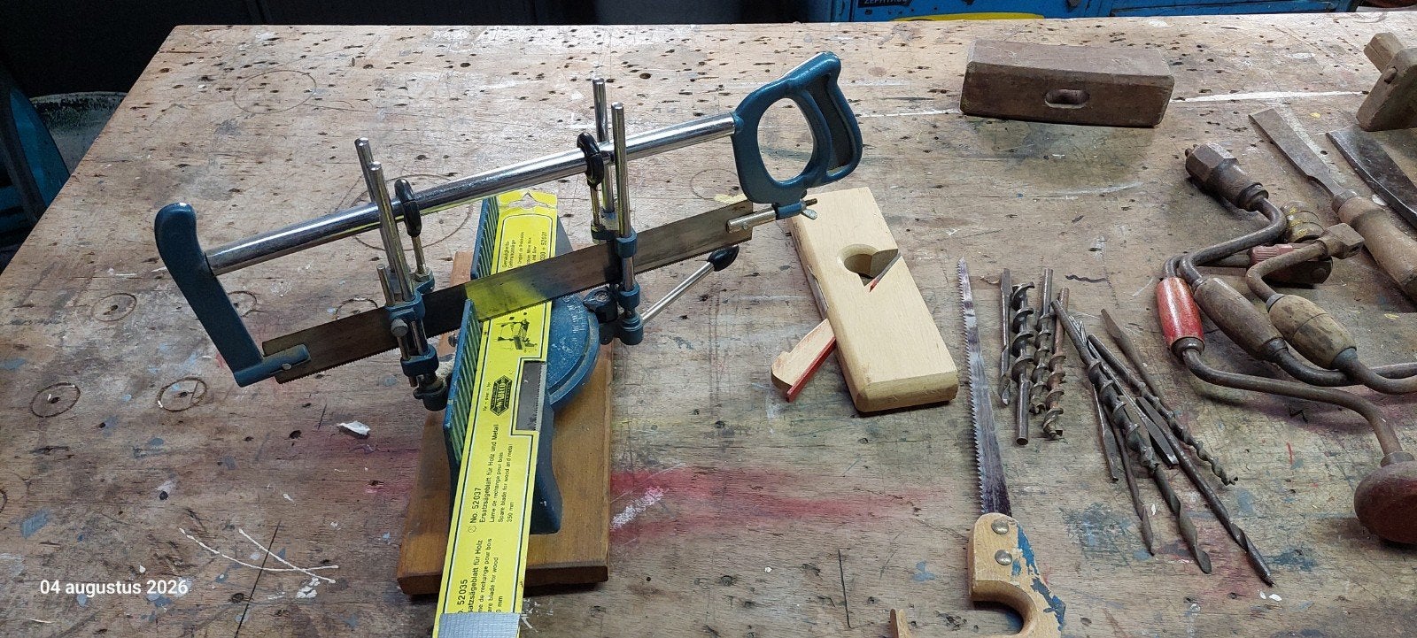 Oud gereedschap, Ophalen