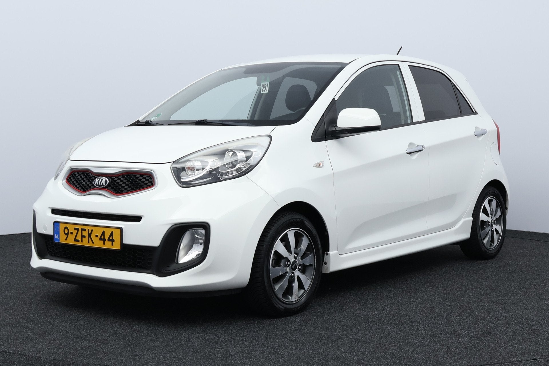Kia Picanto 1.0 CVVT X-treme/ 60.000 KM! N.A.P!/ 5-Drs/ 14'', Auto's, Voorwielaandrijving, Euro 5, Gebruikt, Zwart