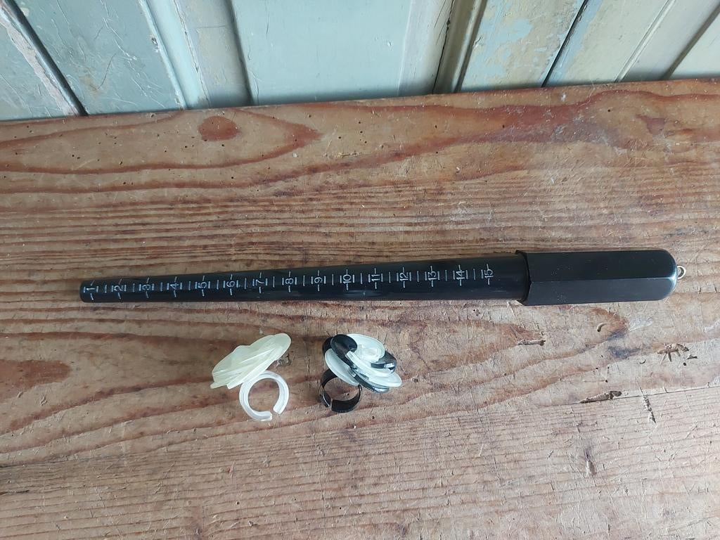 2 x vintage plastis ring + ringmeter, Ophalen of Verzenden, Huis en Inrichting
