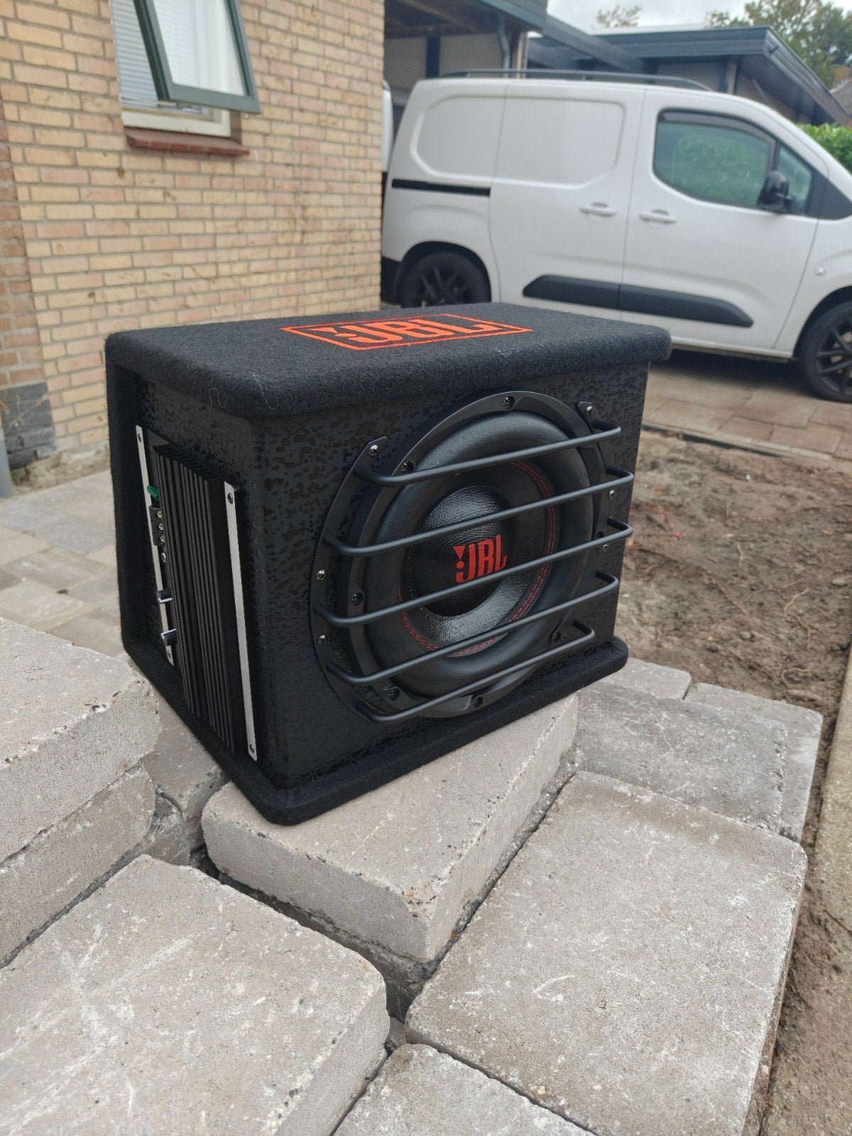 JBL Subwoofer met ingebouwde versterker, Ophalen of Verzenden, Nieuw