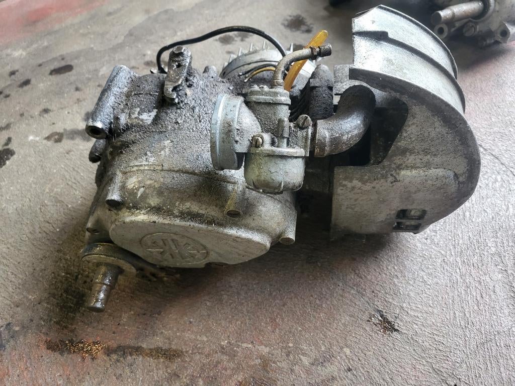 2 kreidler motorblokken, Fietsen en Brommers, Brommeronderdelen | Kreidler, Ophalen of Verzenden, Overige typen