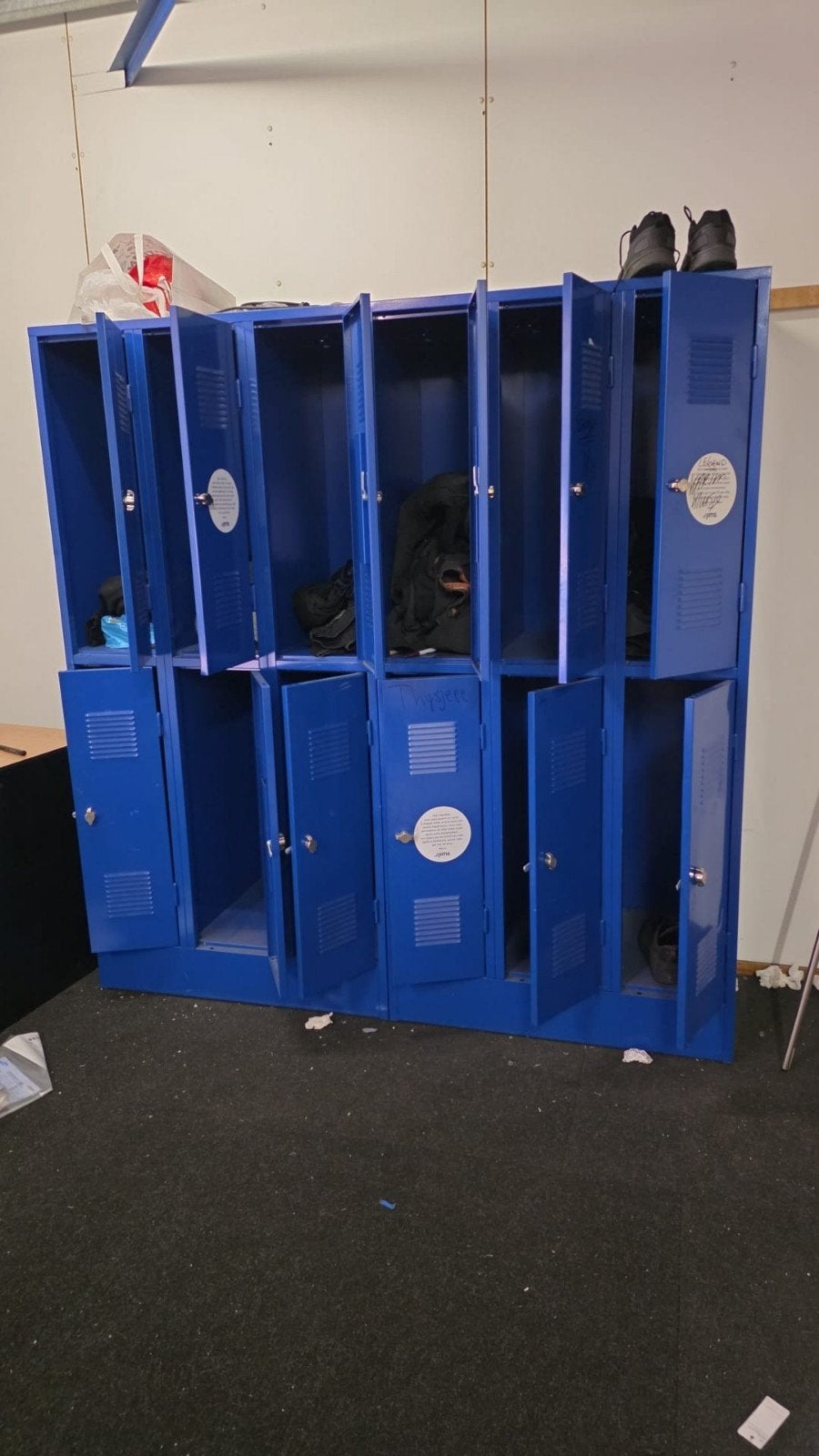 Blauwe metalen lockers - Ideaal voor sportschool/kantoor, Ophalen, Gebruikt, Industrieel