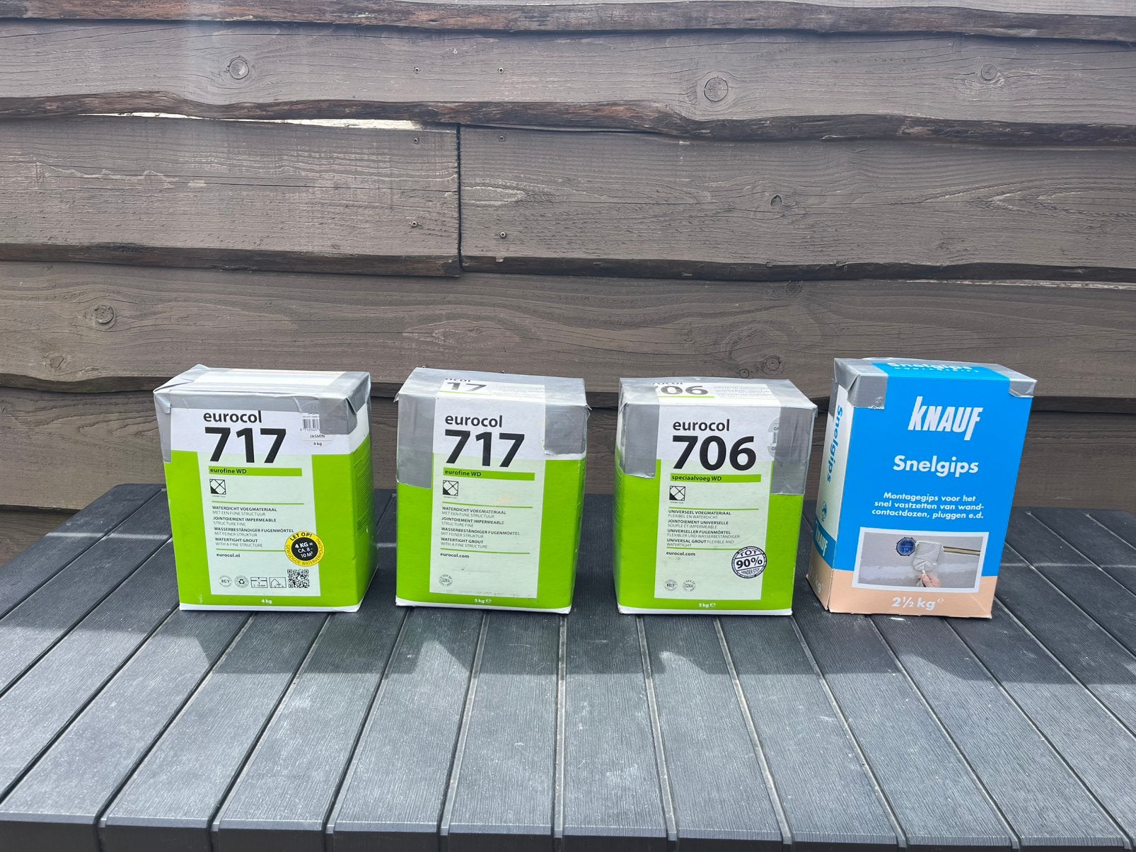 Voegmateriaal en gips, Ophalen, Gebruikt