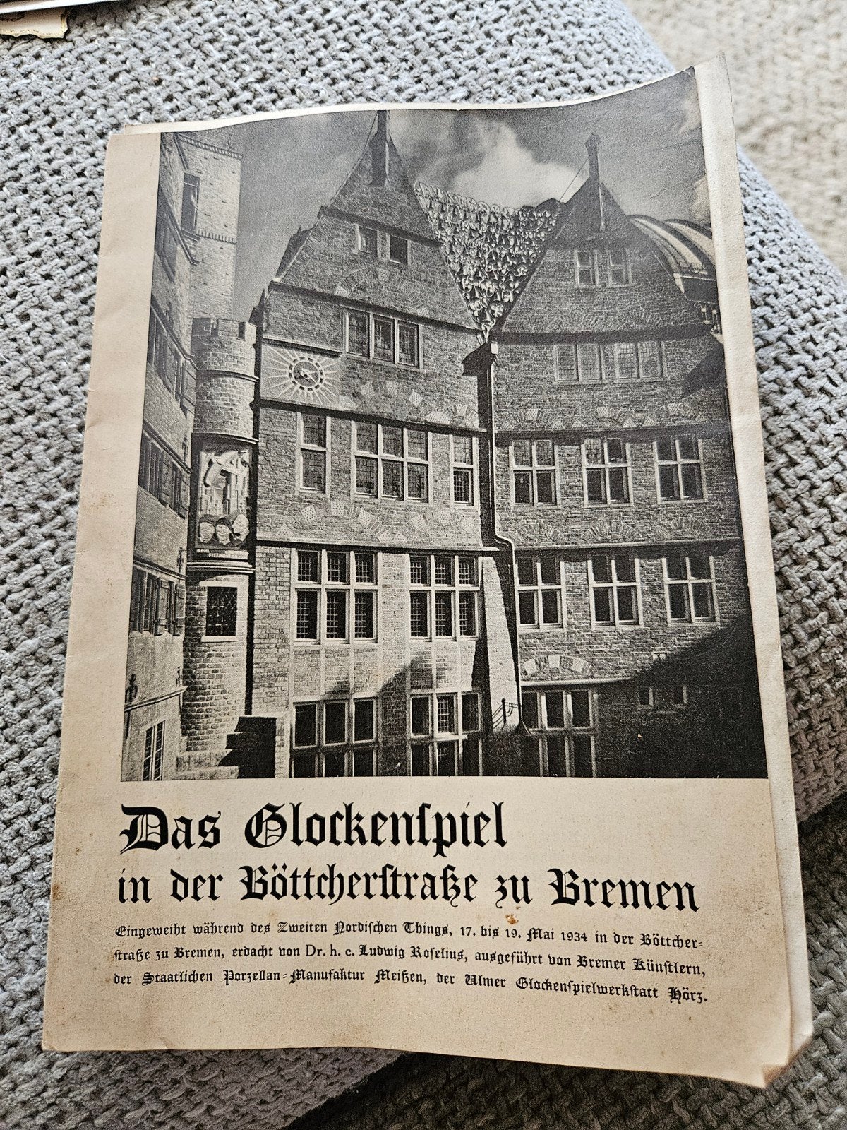 Het Glockenspiel in de Böttcherstraße te Bremen, Ophalen of Verzenden, Gelezen, Onbekend